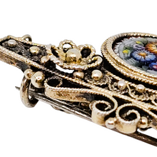 Afbeelding in Gallery-weergave laden, Broche victorienne en vermeil et micromosaïque italienne, souvenir du Grand Tour, années 1870-1910
