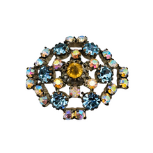 Charger l'image dans la galerie, Broche vintage ancienne sertie de strass de couleurs pastels, années 1950