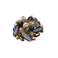 Afbeelding in Gallery-weergave laden, Broche vintage en pierres du Rhin et perles, années 1950-1960