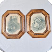 Charger l'image dans la galerie, Cadres anciens en bois clair avec scènes enfantines