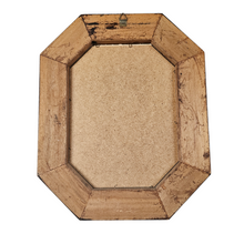 Charger l'image dans la galerie, Cadres anciens en bois clair avec scènes enfantines