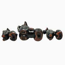 Load image into Gallery viewer, Redware, famille de caniches vintage en céramique, années 1950