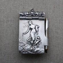 Charger l'image dans la galerie, Pendentif - Carnet de bal Art nouveau en argent massif époque 1900