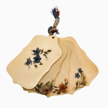 Load image into Gallery viewer, Carnet de bal à décor floral peint à la main – ivoirine ou celluloïd ivoiriné, entre 1890 et 1910 Le Charme des Violettes - Brocante en ligne