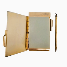 Charger l'image dans la galerie, Carnet de sac et son porte-mine vintage en métal doré, années 1960