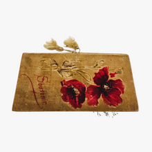 Load image into Gallery viewer, Carnet de Souvenir en velours décoré de coquelicots, vers 1890-1910