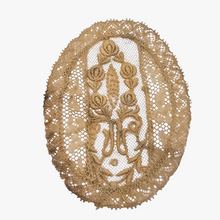 Load image into Gallery viewer, Vide-poche en laiton ciselé et dentelle – esprit Louis XVI, vers 1900 Le Charme des Violettes - Brocante en ligne