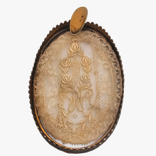 Load image into Gallery viewer, Vide-poche en laiton ciselé et dentelle – esprit Louis XVI, vers 1900 Le Charme des Violettes - Brocante en ligne