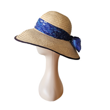 Afbeelding in Gallery-weergave laden, Chapeau de paille vintage et foulard en soie