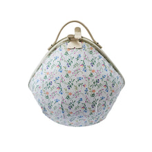 Charger l'image dans la galerie, Chauffe-théière vintage en tissus fleuris - rénové à la main, années 1950-1960 Le Charme des Violettes - Brocante en ligne
