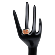 Charger l'image dans la galerie, Chevalière en argent 800 et or rose monogrammée “LC”, vers 1940–1950 Le Charme des Violettes - Brocante en ligne