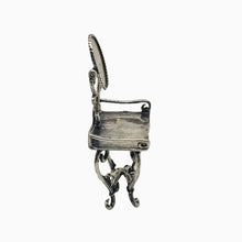 Load image into Gallery viewer, Coiffeuse miniature en argent 800, Fabrication italienne, XXe siècle Le Charme des Violettes - Brocante en ligne