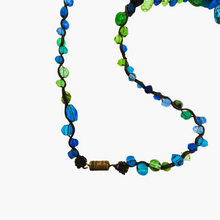 Load image into Gallery viewer, Old retro necklace in pearls and lace