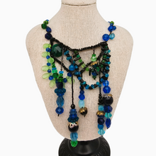 Load image into Gallery viewer, Old retro necklace in pearls and lace
