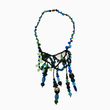 Load image into Gallery viewer, Old retro necklace in pearls and lace