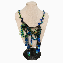 Load image into Gallery viewer, Old retro necklace in pearls and lace