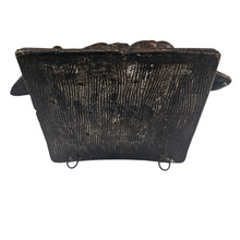 Charger l'image dans la galerie, Console d'applique à motif de putti en plâtre patiné façon bois, fin XIXᵉ – début XXᵉ siècle Le Charme des Violettes - Brocante en ligne