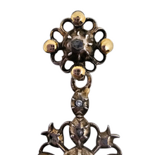 Charger l'image dans la galerie, Croix en argent et or, sertie de 15 diamants taille rose, fin XVIIIᵉ siècle Le Charme des Violettes - Brocante en ligne