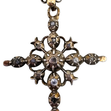 Charger l'image dans la galerie, Croix en argent et or, sertie de 15 diamants taille rose, fin XVIIIᵉ siècle Le Charme des Violettes - Brocante en ligne