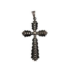 Charger l'image dans la galerie, Pendentif en forme de croix en argent 835 sertie de marcassites, années 1940