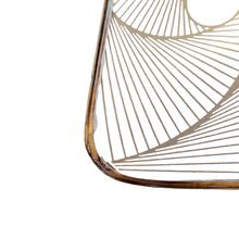 Load image into Gallery viewer, Crystal Art Glass MNFC Copenhague Danemark, ensemble de 3 plats Op Art 22 carats or Pinwheel Design Gold Finish , années 1960