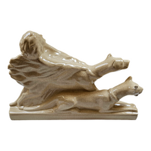 Charger l'image dans la galerie, Fontinelle Louis, "Dame aux chiens", sculpture Art déco en céramique craquelée