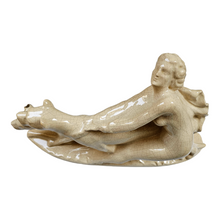 Charger l'image dans la galerie, Fontinelle Louis, "Dame aux chiens", sculpture Art déco en céramique craquelée