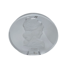 Load image into Gallery viewer, Danbury Mint. Vintage “Mother’s Day” paperweight in engraved crystal, 1978