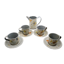 Load image into Gallery viewer, Dînette en tôle peinte à décor floral, vers 1930-1950 Le Charme des Violettes - Brocante en ligne