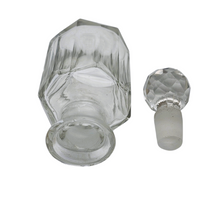 Charger l'image dans la galerie, Duo de flacons à parfum en verre taillé Belle Époque, vers 1890-1910 Le Charme des Violettes - Brocante en ligne