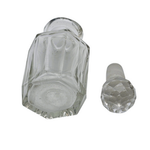 Charger l'image dans la galerie, Duo de flacons à parfum en verre taillé Belle Époque, vers 1890-1910 Le Charme des Violettes - Brocante en ligne