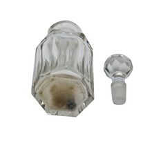 Charger l'image dans la galerie, Duo de flacons à parfum en verre taillé Belle Époque, vers 1890-1910 Le Charme des Violettes - Brocante en ligne