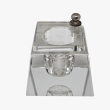 Load image into Gallery viewer, Encrier pyramidal ancien en cristal taillé, XXè