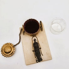 Load image into Gallery viewer, Encrier miniature Napoléon III au cheval et chariot, marbre, verre soufflé et métal doré ajouré, vers 1870 Le Charme des Violettes - Brocante en ligne