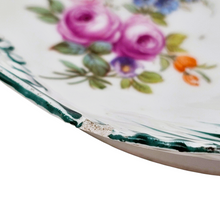 Charger l'image dans la galerie, Encrier en porcelaine fleurie de style Louis XV, fin XIXè - début XXè