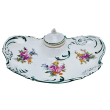 Charger l'image dans la galerie, Encrier en porcelaine fleurie de style Louis XV, fin XIXè - début XXè