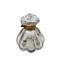 Load image into Gallery viewer, Encrier en verre soufflé godronné Belle Epoque, vers 1880-1910