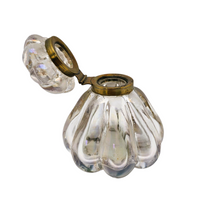 Load image into Gallery viewer, Encrier en verre soufflé godronné Belle Epoque, vers 1880-1910
