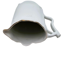 Afbeelding in Gallery-weergave laden, Ensemble de 4 pots à lait en porcelaine Victoria (Tchécoslovaquie) au décor de roses, 1900-1930 Le Charme des Violettes - Brocante en ligne