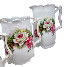 Afbeelding in Gallery-weergave laden, Ensemble de 4 pots à lait en porcelaine Victoria (Tchécoslovaquie) au décor de roses, 1900-1930 Le Charme des Violettes - Brocante en ligne