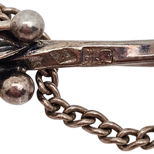 Afbeelding in Gallery-weergave laden, Epingle à jabot Art nouveau en argent 925 sertie d'un cabochon en ambre de la Baltique, années 1900
