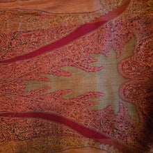 Afbeelding in Gallery-weergave laden, Manouk, Etole motif cachemire vintage en laine, soie et fourrure, années 1990