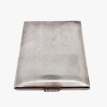 Charger l'image dans la galerie, Kraftalpacca, Etui à cigarettes Art déco en alpacca plaqué argent guilloché à motifs géométriques, années 1930
