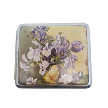 Load image into Gallery viewer, Étui à cigarettes vintage, Bouquet de pensées, vers 1950 Le Charme des Violettes - Brocante en ligne