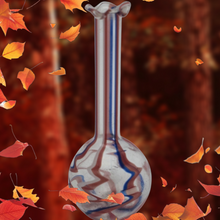 Charger l'image dans la galerie, Fiole à parfum en verre soufflé de Murano à filets rouges, blancs et bleus, vers 1880-1900 Le Charme des Violettes - Brocante en ligne
