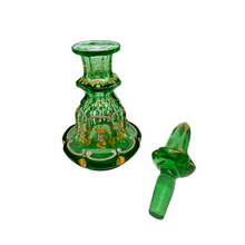 Load image into Gallery viewer, Flacon Belle Epoque en verre vert peint à la main, rehauts dorés, fin XIXe / début XXe Le Charme des Violettes - Brocante en ligne