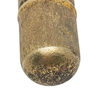 Load image into Gallery viewer, Flacon à sels ancien – flacon de pâmoison en métal doré, tube en verre intérieur, fin XIXᵉ - début XXᵉ siècle Le Charme des Violettes - Brocante en ligne