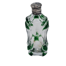 Afbeelding in Gallery-weergave laden, Flacon à parfum Art nouveau en cristal clair et vert, monture argent, France, vers 1900 Le Charme des Violettes - Brocante en ligne