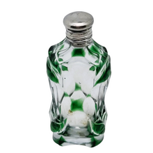 Charger l'image dans la galerie, Flacon à parfum Art nouveau en cristal clair et vert, monture argent, France, vers 1900 Le Charme des Violettes - Brocante en ligne