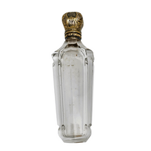 Charger l'image dans la galerie, Flacon à parfum en cristal taillé et bouchon ciselé en vermeil, fin XIXᵉ / début XXᵉ siècle Le Charme des Violettes - Brocante en ligne